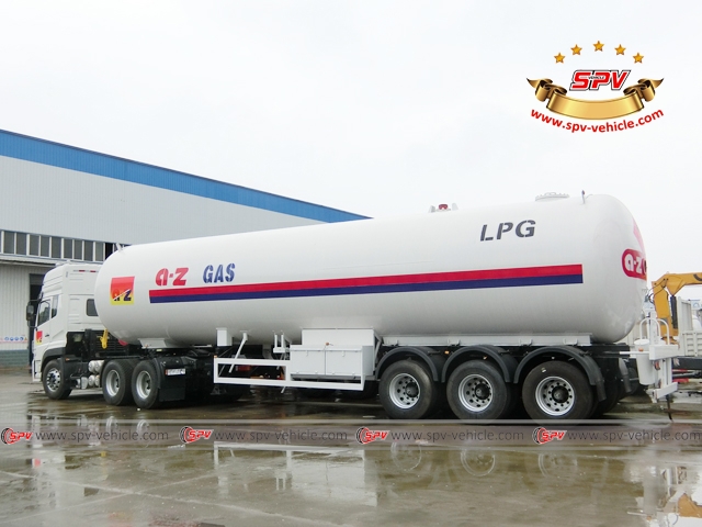 Back side view of 50 CBM LPG tank semi-trailer with Dongfeng tractor head